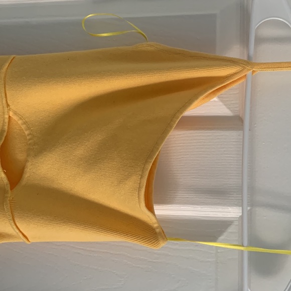 Yellow knit midi dress - Picture 2 of 5